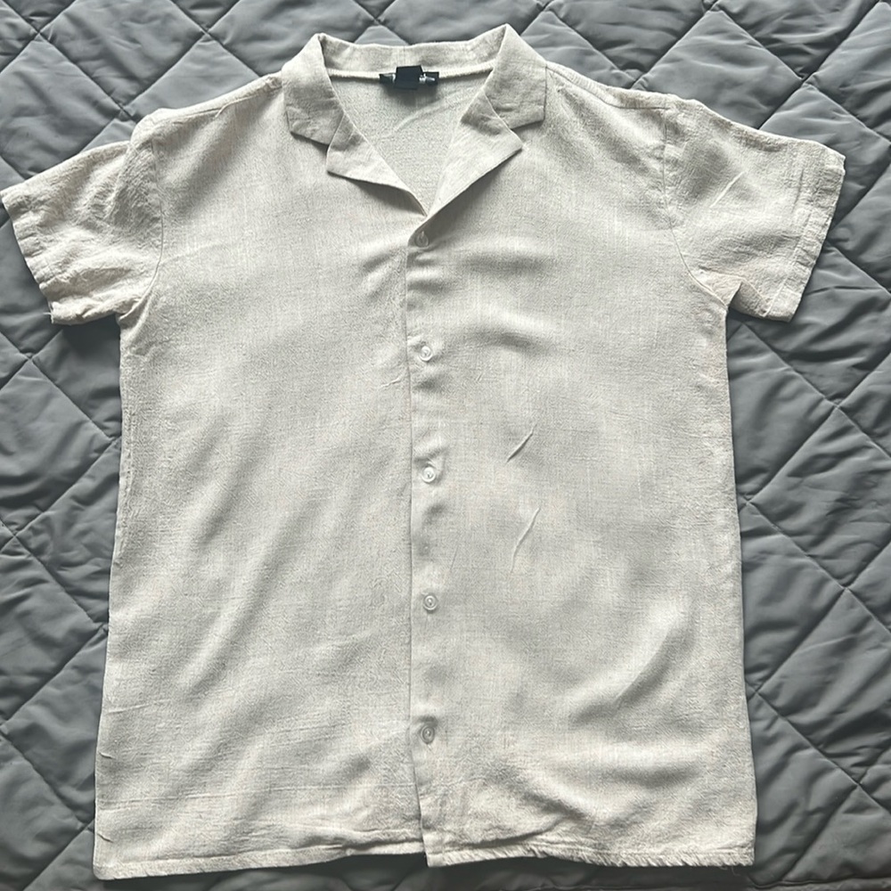 BoohooMAN Linen Revere Collared Short Sleeve Button Down Medium